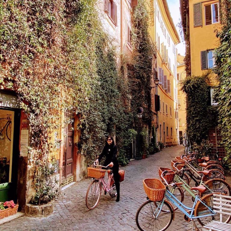 Bikeology Exclusive Private Tours Premium Bicycle Rental 4 1 768x768