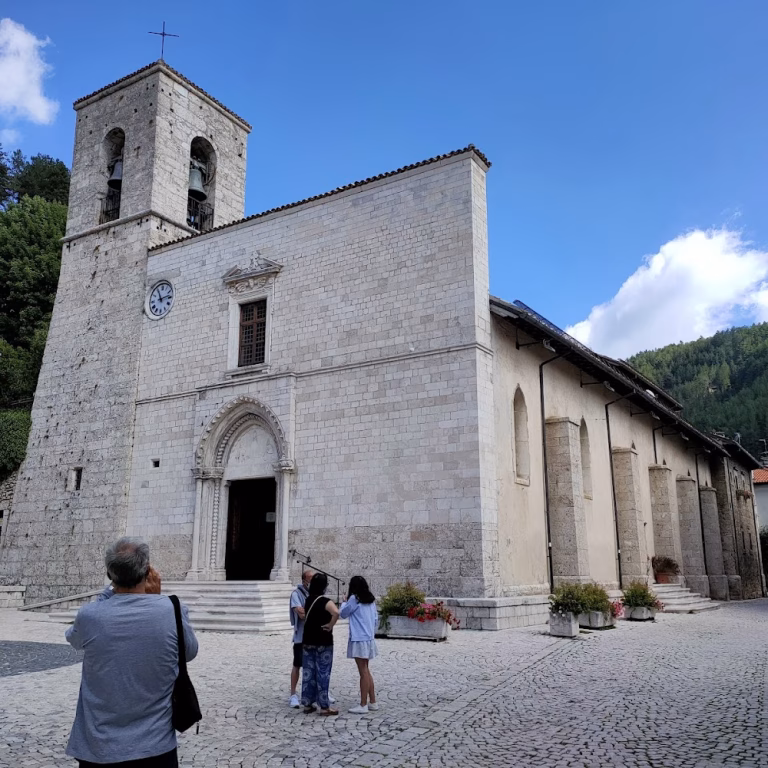 Parco Nazionale DAbruzzo Lazio e Molise 1 768x768