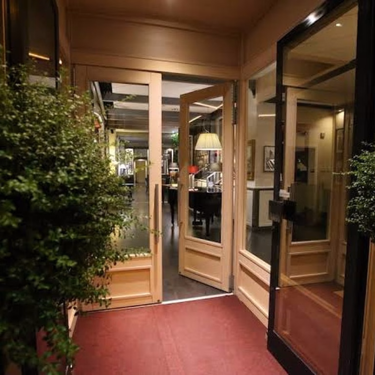 Hotel Italia 1 1 768x768