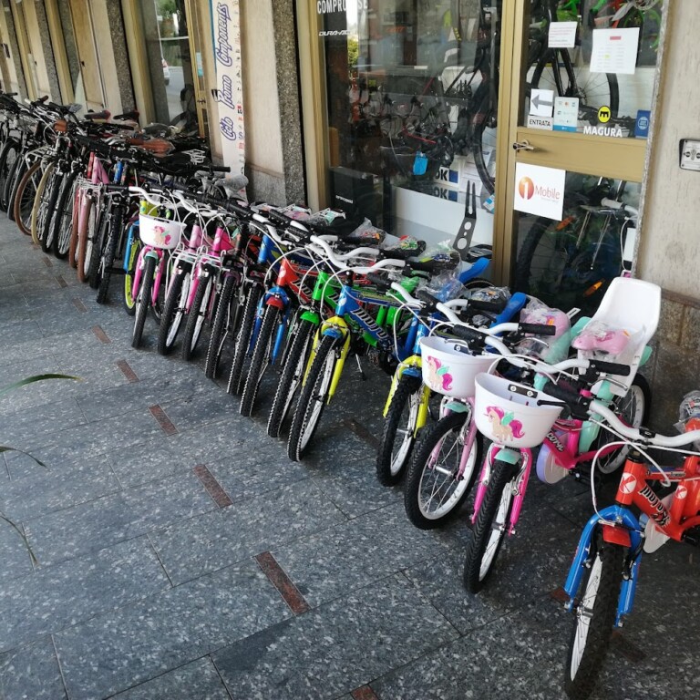 Sport e Service 0 2 768x768