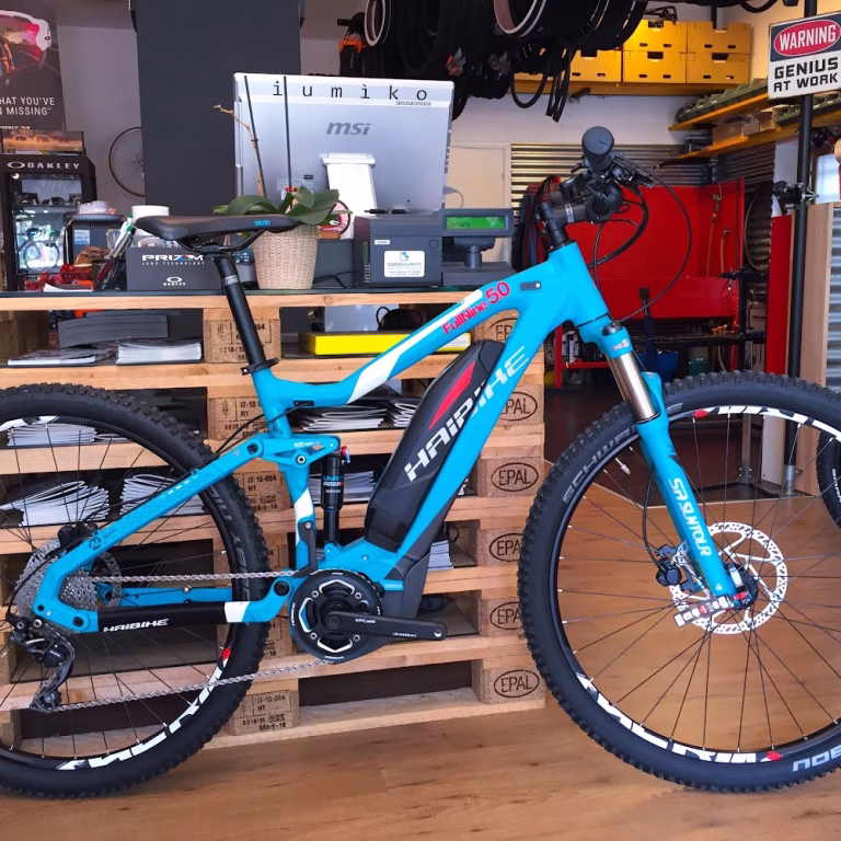 iumiko bike store 2 1 768x768