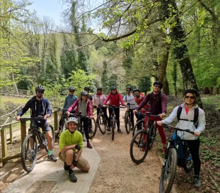 foresta umbra tour in bici 768x673