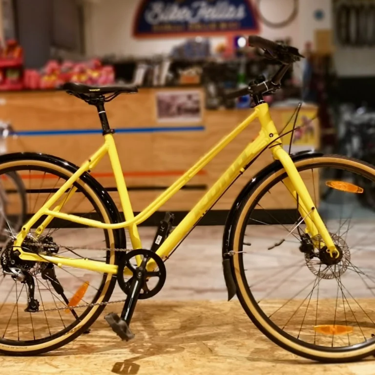 Bikefellas bar e officina 0 3 768x768
