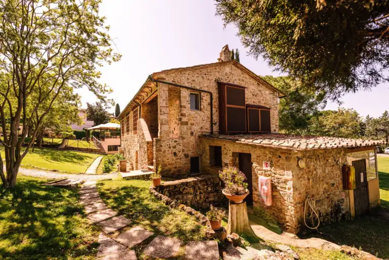 bikehotel massavecchia 768x513