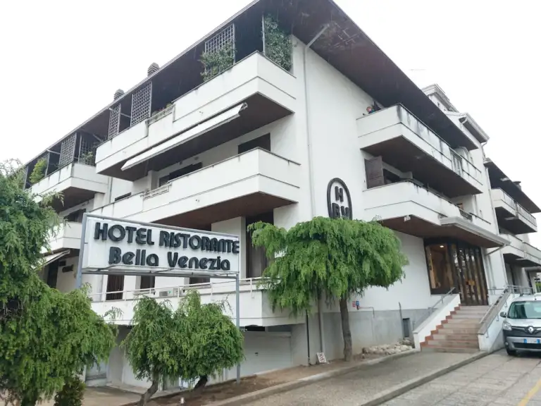 hotel bella venezia 768x576