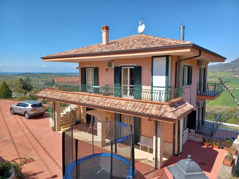 20230325 124532 Casa Esterna 768x576