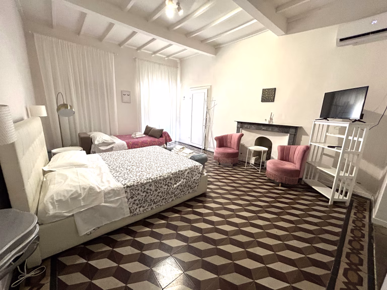BookingHotel Arezzo N.4 768x576
