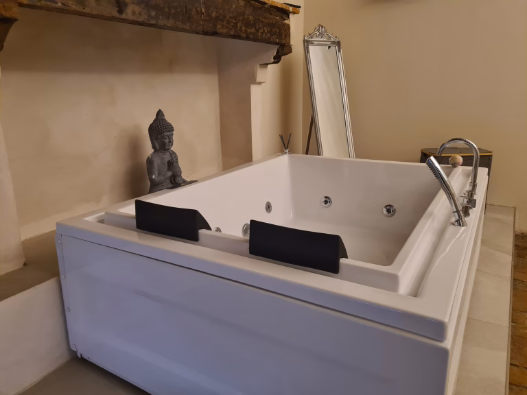 Suite Jacuzzi Arezzo  30 768x576